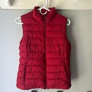 Red GAP puffer vest size S